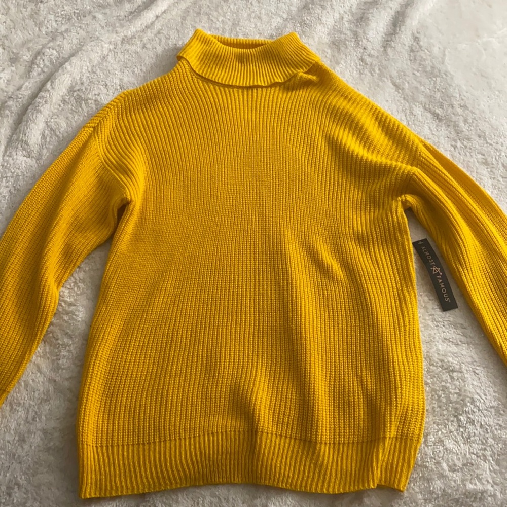 Knitted Mustard Yellow Turtleneck